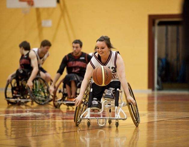 basketball-en-fauteuil-roulant.jpg